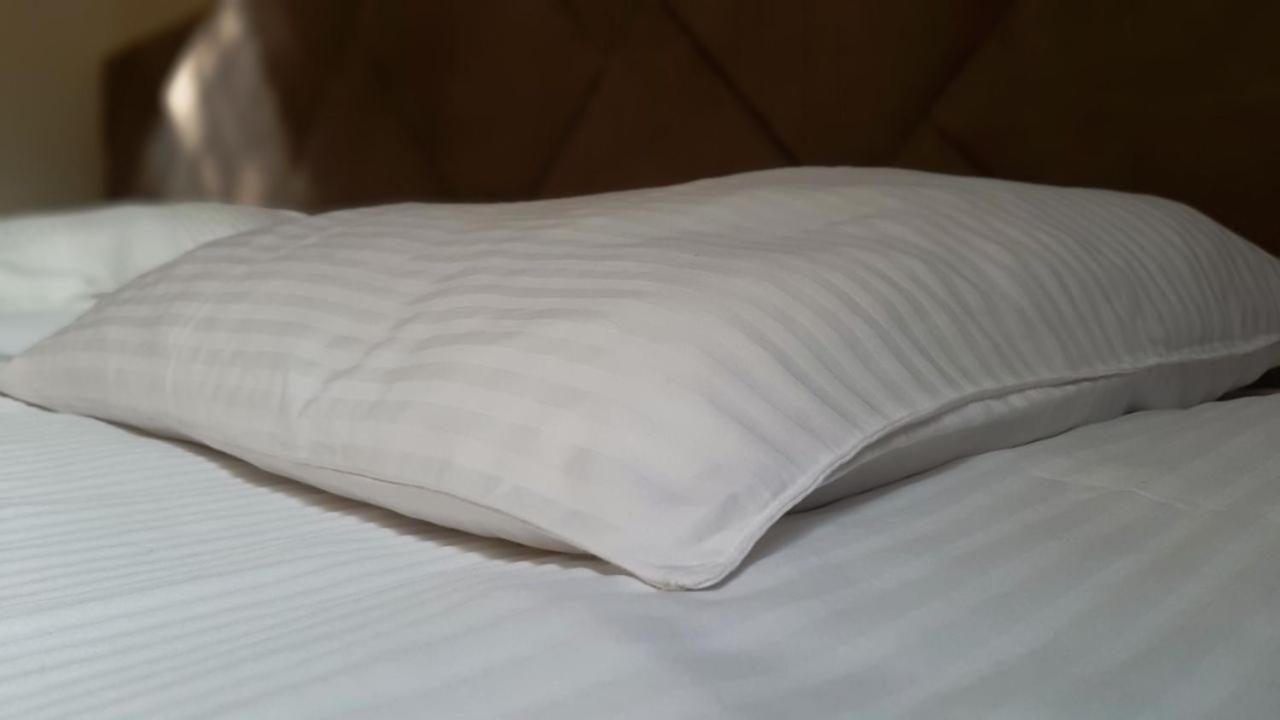 אוזהורוד Eduard Hotel מראה חיצוני תמונה